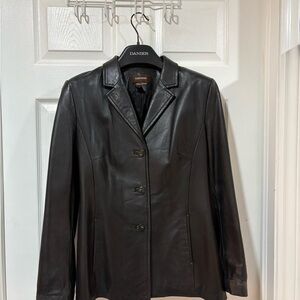 Danier Women's Black Italain Leather Blazer